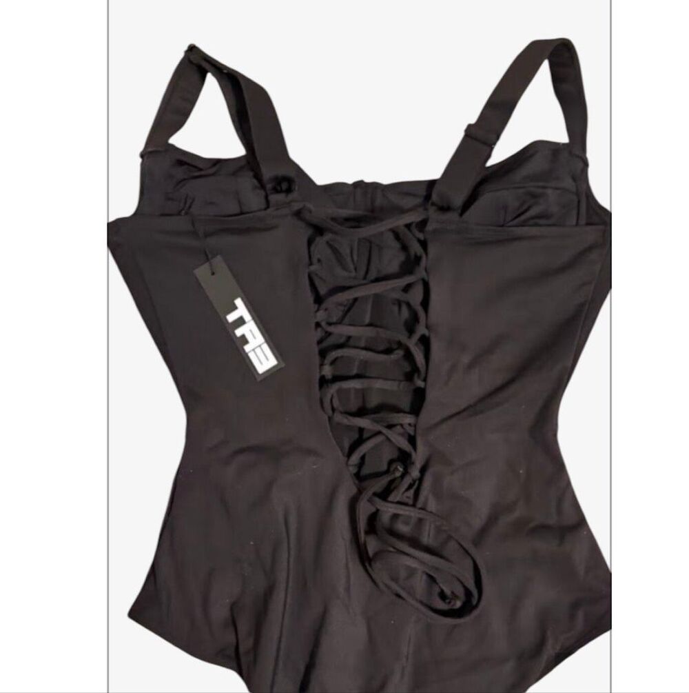 TA3 Lifty One Piece Swimsuit Black Nwt Large Short D/DD Cup NWT - Picture 2 of 7